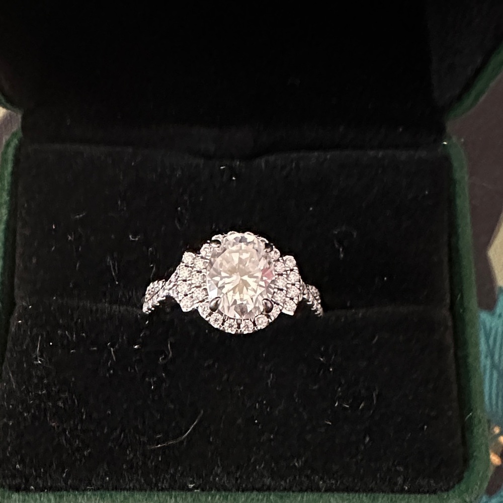 Oval Moissanite Ring Halo Engagement Ring